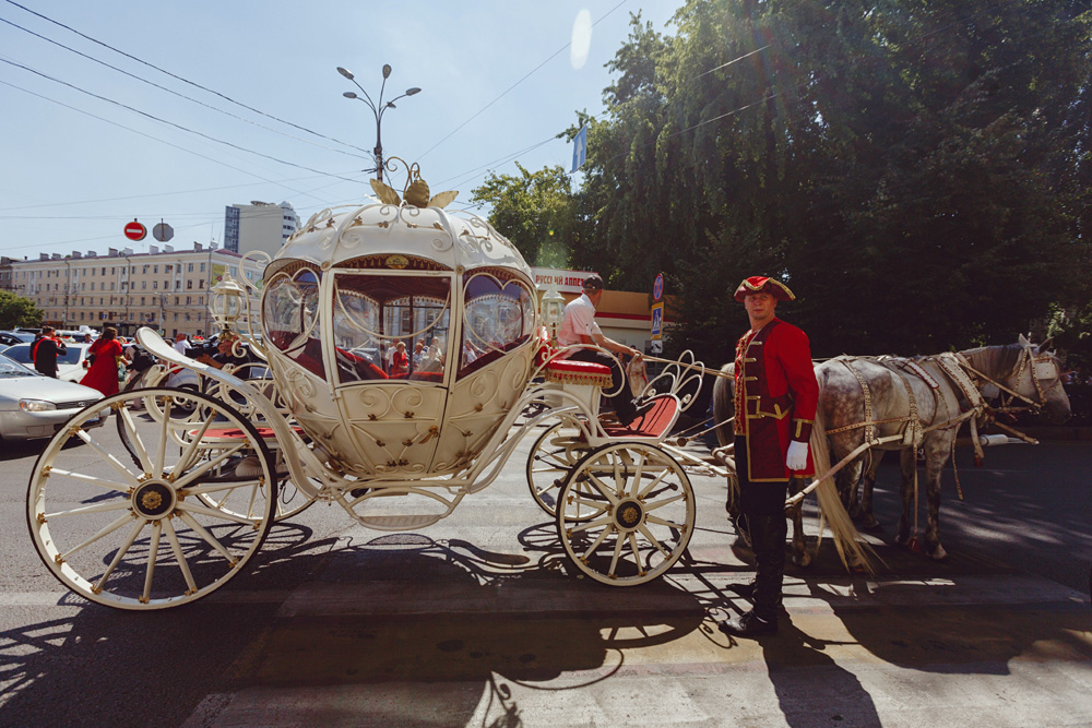 Фото карета юность